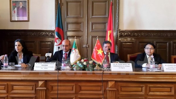 Mendorong hubungan ekonomi dan perdagangan Vietnam-Aljazair